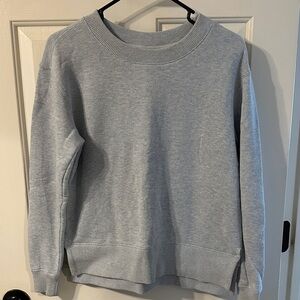 Kirkland crew neck sweatshirt, size medium
